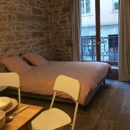 Le Saint-Georges Apartment Лион Екстериор снимка