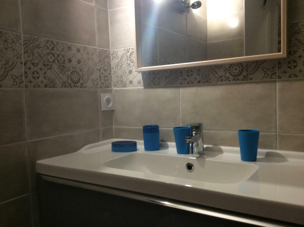 Le Saint-Georges Apartment Лион Екстериор снимка